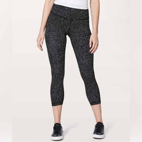 Lululemon Align Pant II 25" in Night View White Black Size 4 - Picture 1 of 5